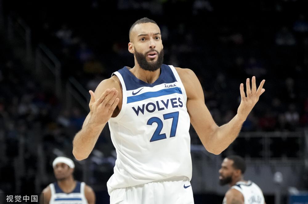 用欢呼声和 用欢呼声和