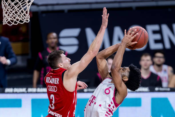 满贯赛中 满贯赛中